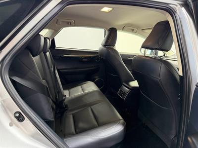 2018 Lexus NX 300h - Thumbnail