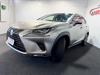 2018 Lexus NX 300h - Thumbnail
