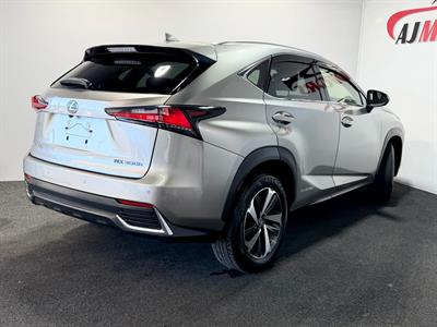2018 Lexus NX 300h - Thumbnail
