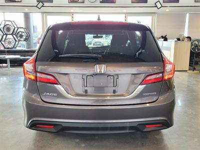 2015 Honda Jade - Thumbnail