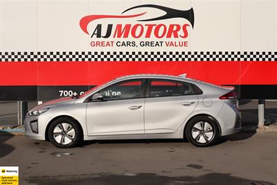 2022 Hyundai IONIQ - Thumbnail