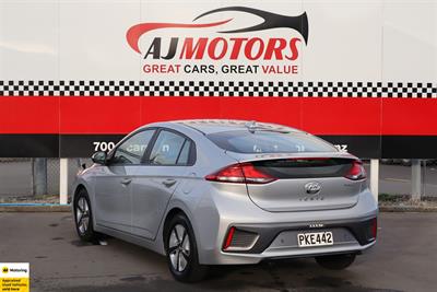 2022 Hyundai IONIQ - Thumbnail