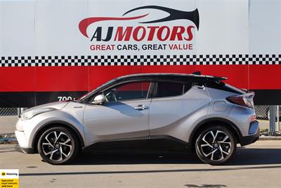 2017 Toyota C-HR - Thumbnail