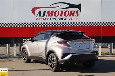 2017 Toyota C-HR - Thumbnail