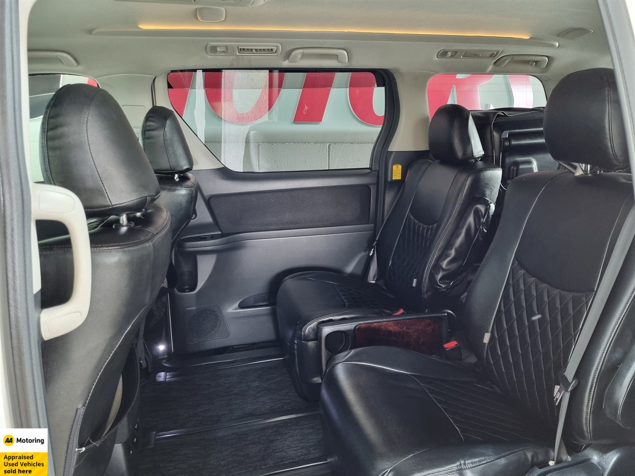 2012 Toyota Vellfire