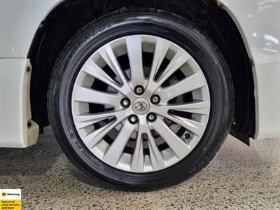 2012 Toyota Vellfire - Thumbnail