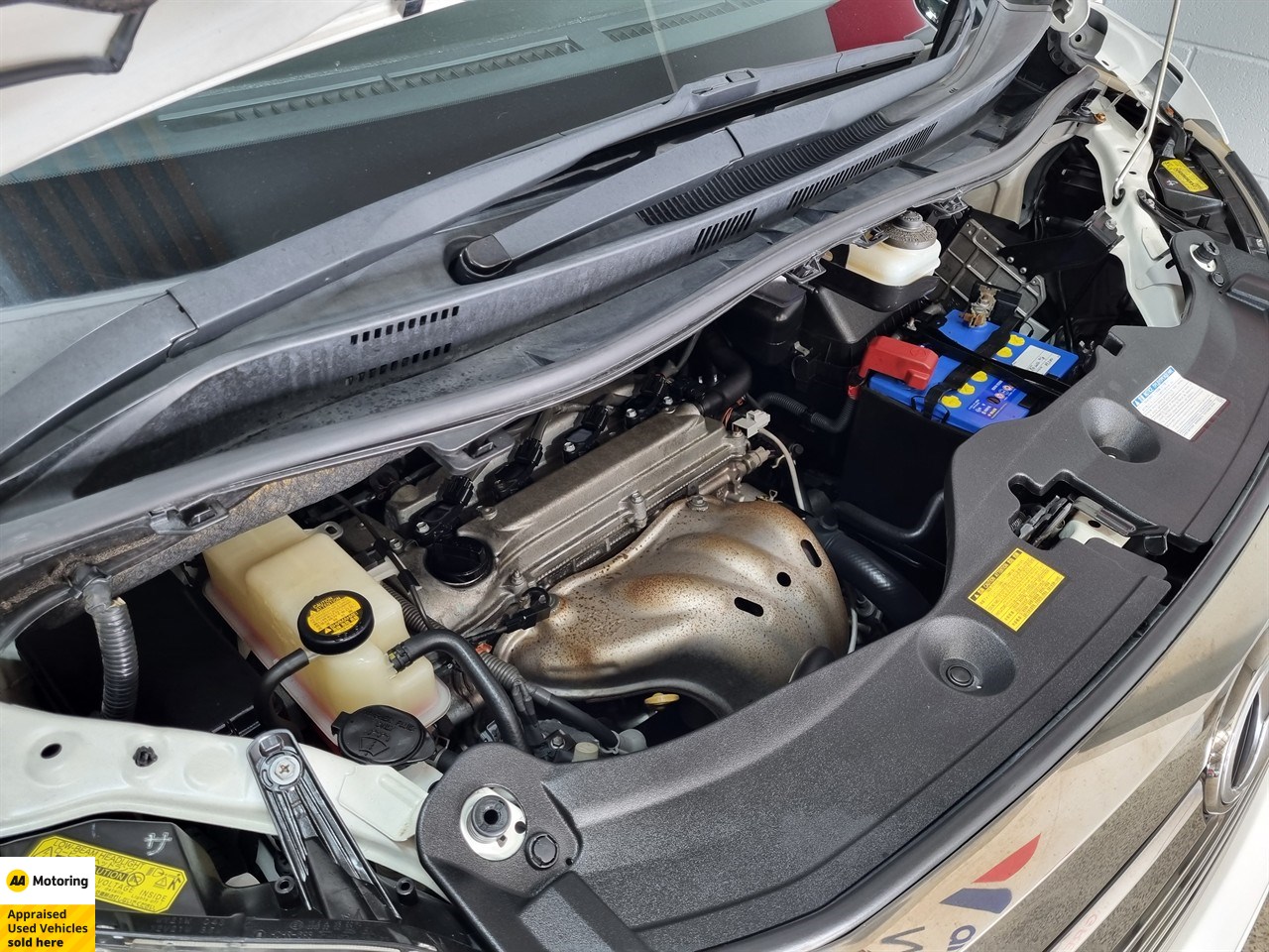 2012 Toyota Vellfire