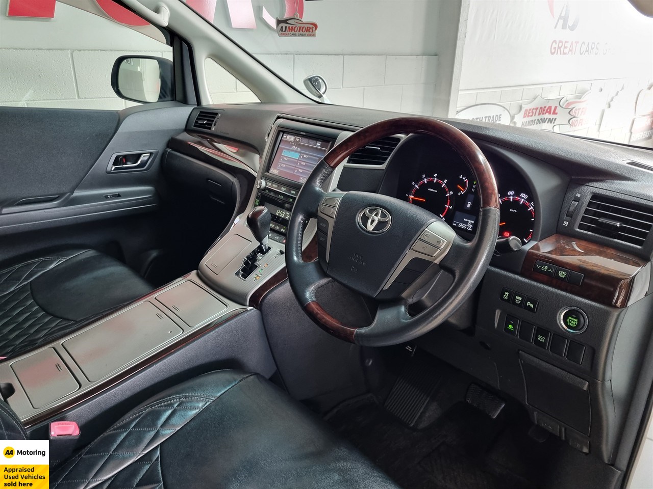 2012 Toyota Vellfire