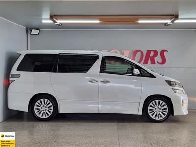 2012 Toyota Vellfire - Thumbnail
