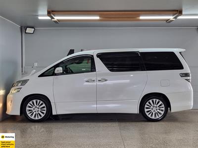 2012 Toyota Vellfire - Thumbnail