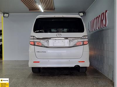 2012 Toyota Vellfire - Thumbnail