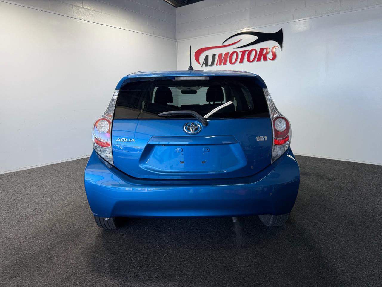2013 Toyota Aqua