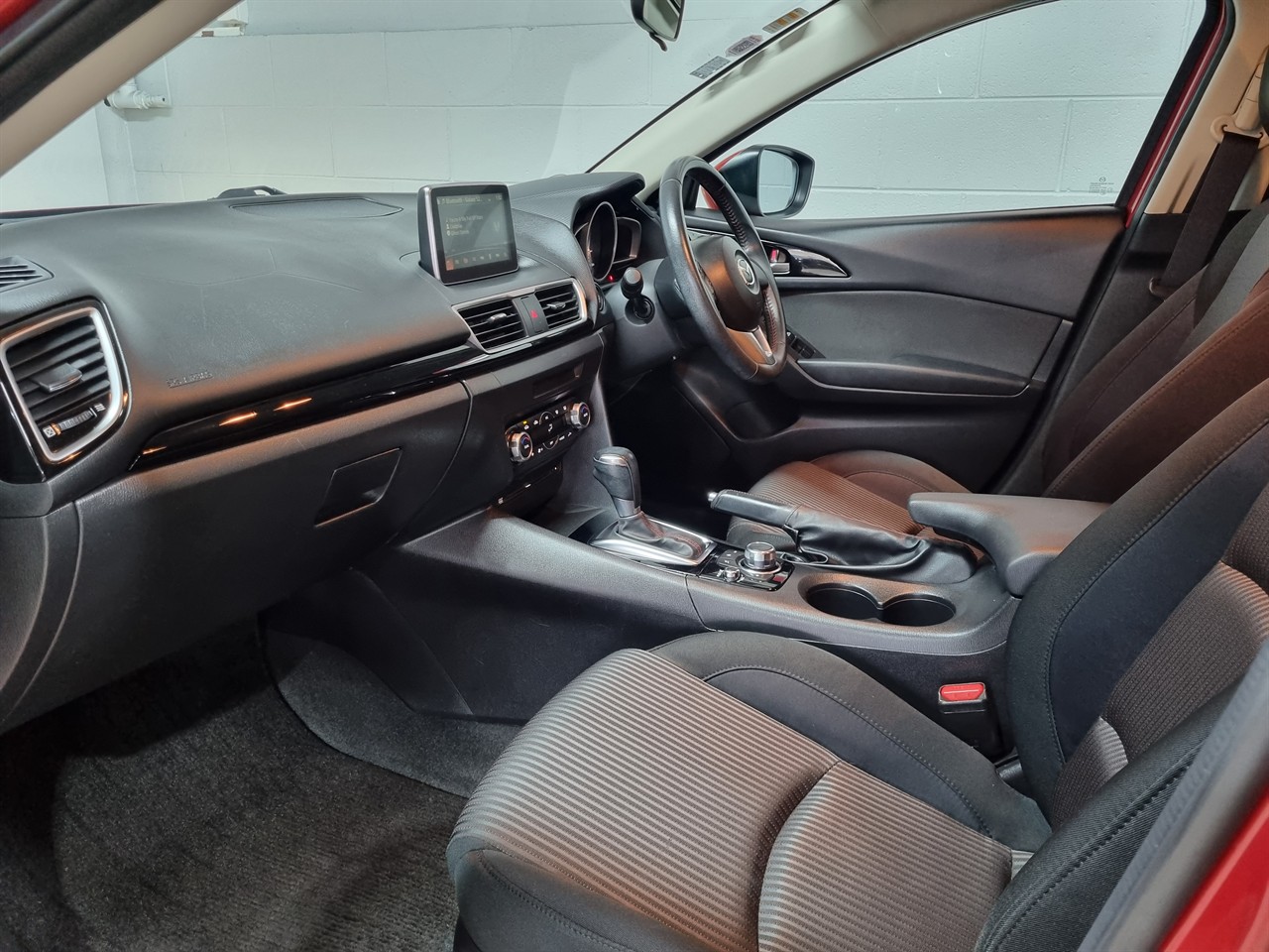 2013 Mazda Axela