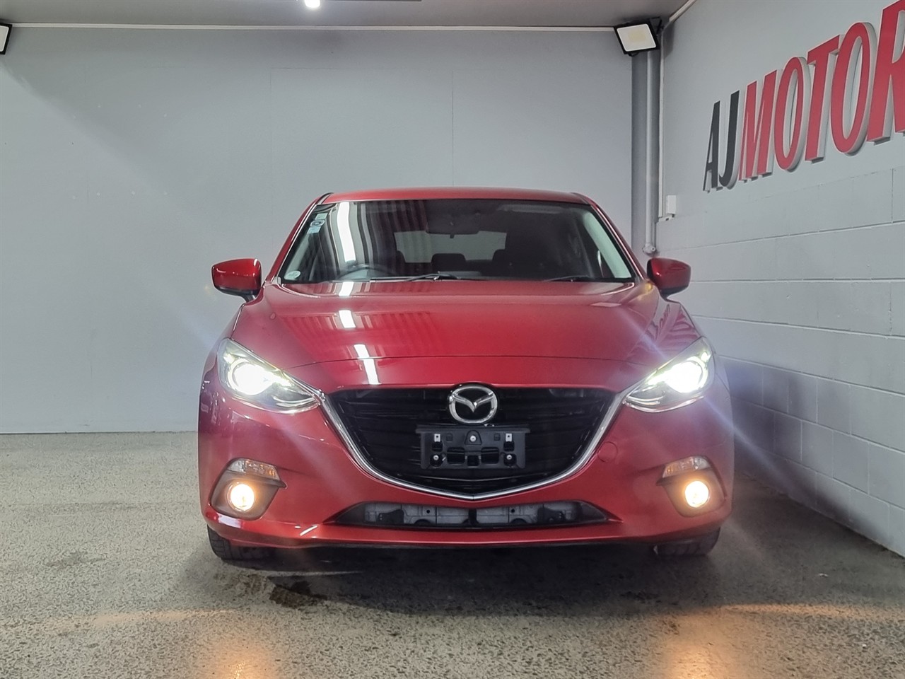 2013 Mazda Axela