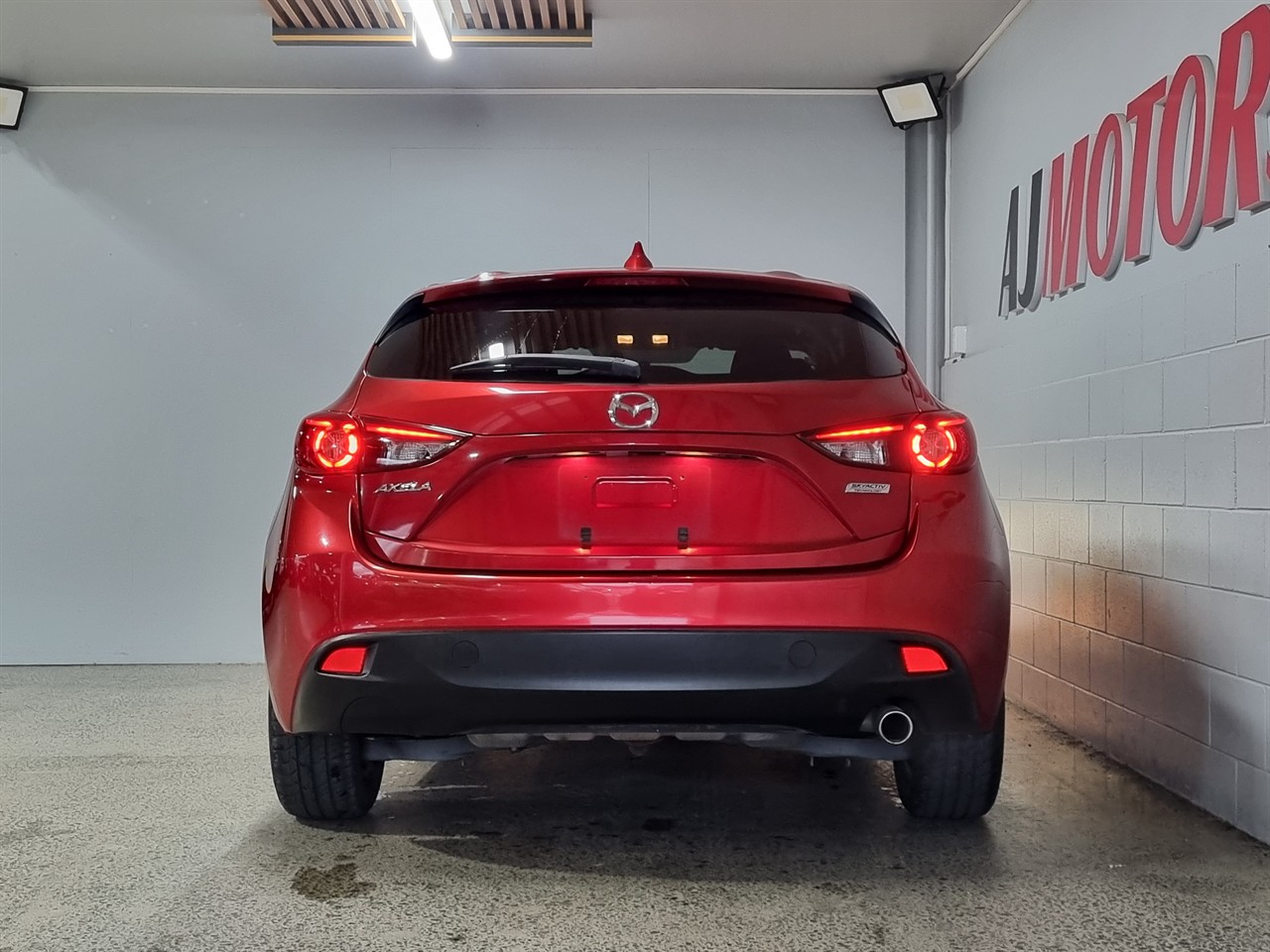 2013 Mazda Axela
