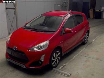 2015 Toyota Aqua - Thumbnail