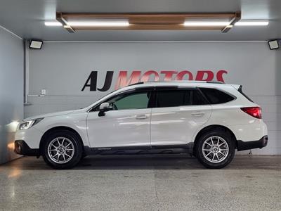 2016 Subaru Outback - Thumbnail