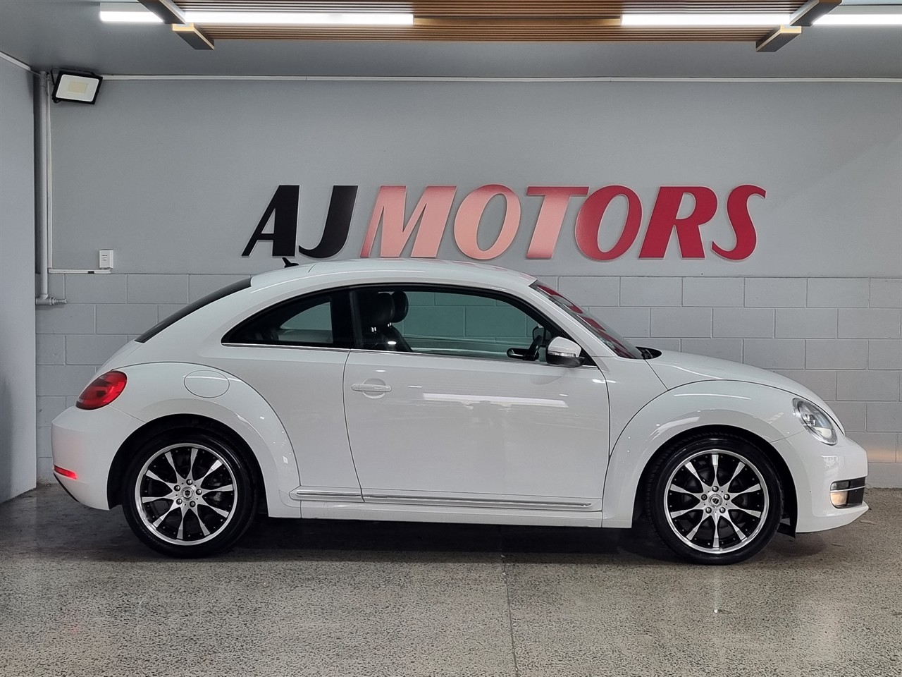 2013 Volkswagen Beetle