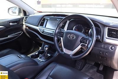 2019 Toyota Highlander - Thumbnail
