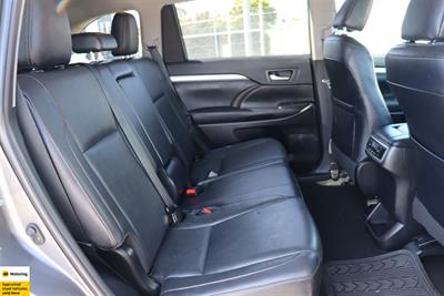 2019 Toyota Highlander - Thumbnail