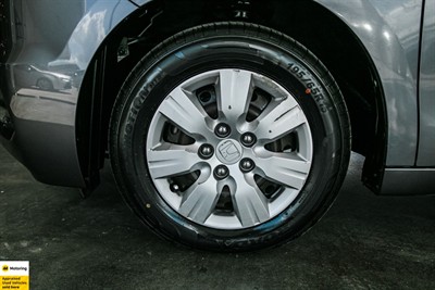 2014 Honda Step Wagon - Thumbnail