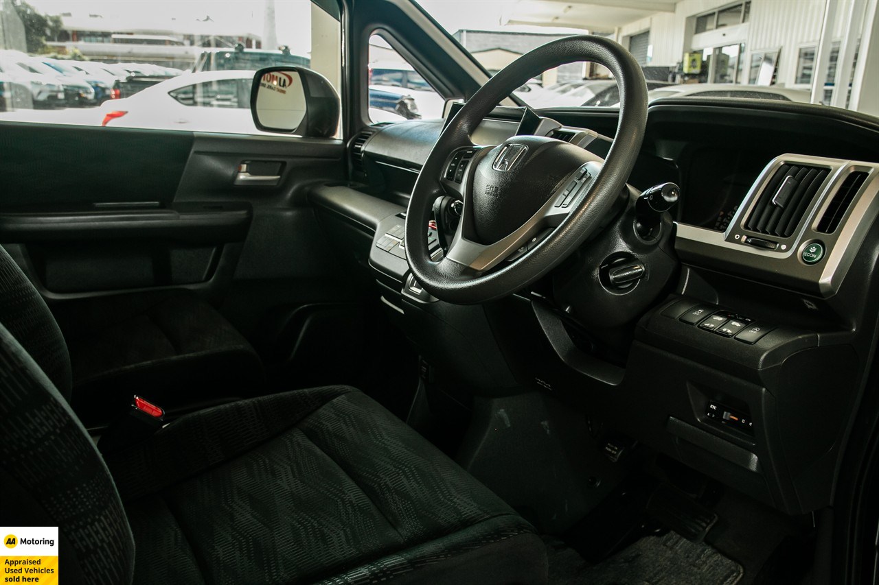 2014 Honda Step Wagon