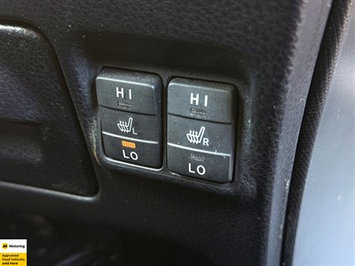 2015 Toyota Esquire - Thumbnail