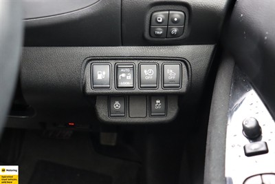 2014 Nissan Leaf - Thumbnail