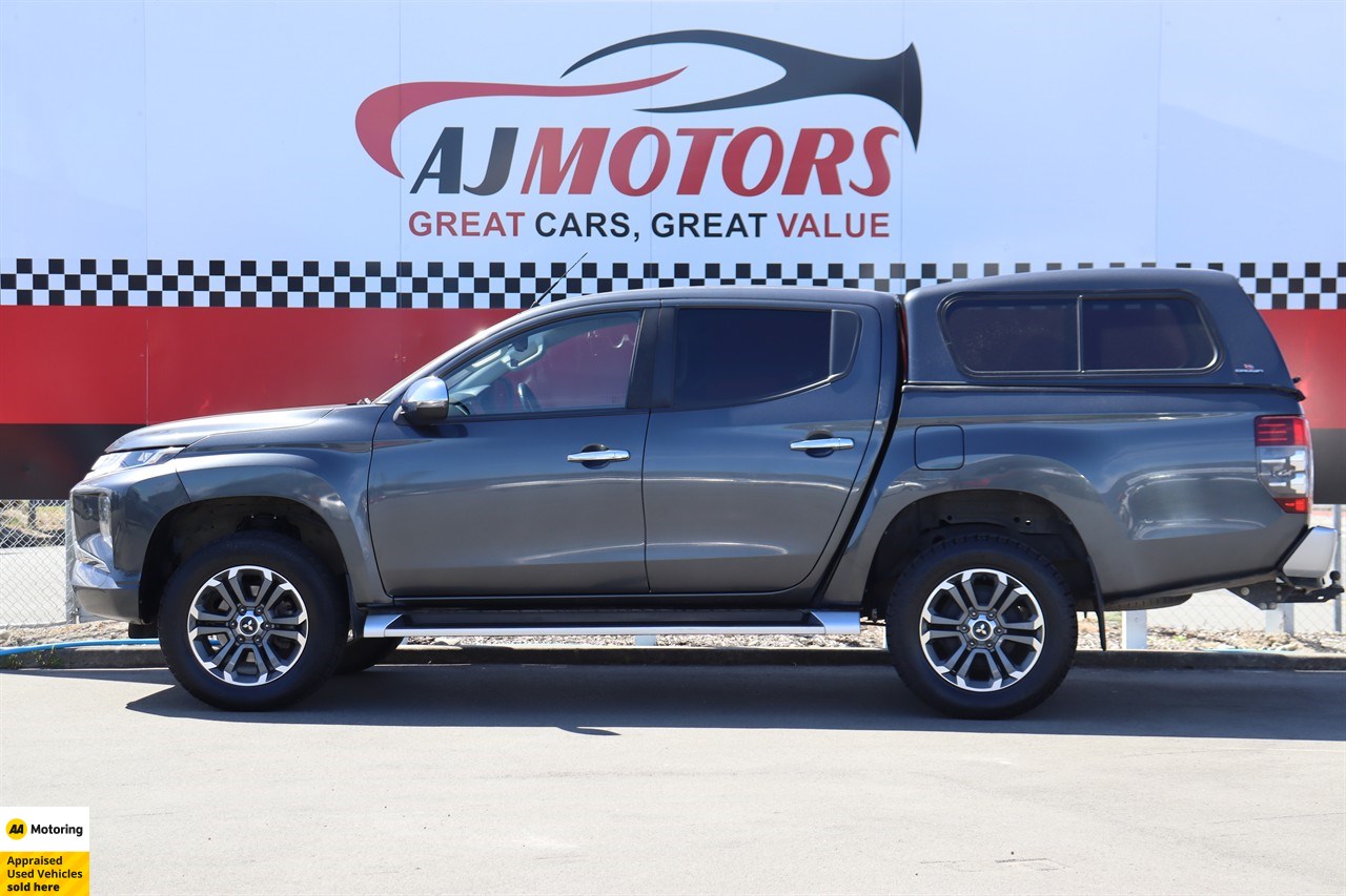 2022 Mitsubishi Triton