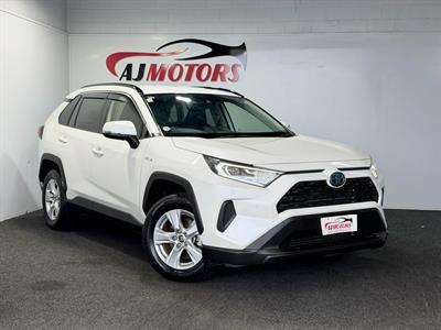2019 Toyota RAV4 - Thumbnail