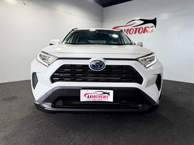 2019 Toyota RAV4 - Thumbnail
