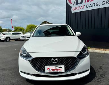 2020 Mazda 2 - Thumbnail