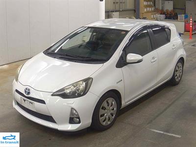 2012 Toyota Aqua - Thumbnail