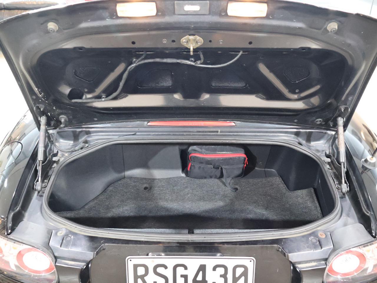 2006 Mazda MX-5