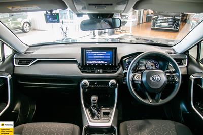 2020 Toyota RAV4 - Thumbnail