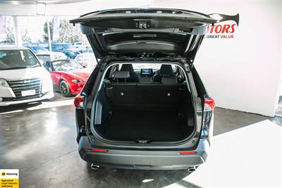 2020 Toyota RAV4 - Thumbnail