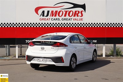 2022 Hyundai IONIQ - Thumbnail