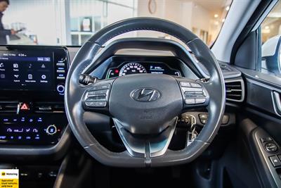 2022 Hyundai IONIQ - Thumbnail