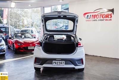2022 Hyundai IONIQ - Thumbnail
