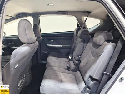2012 Toyota Prius - Thumbnail