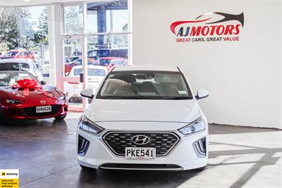 2022 Hyundai IONIQ - Thumbnail