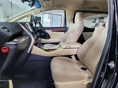 2015 Toyota Alphard - Thumbnail