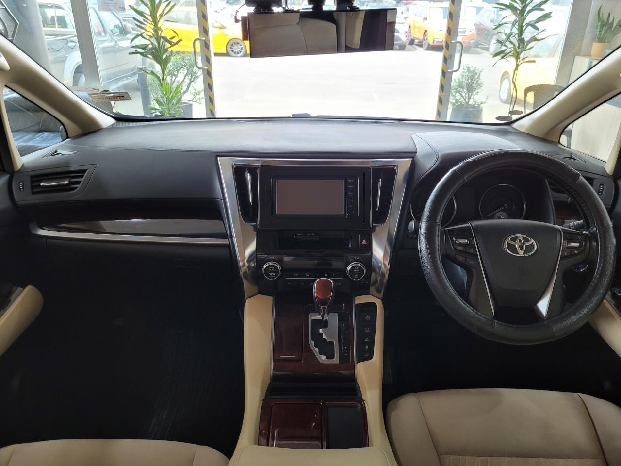 2015 Toyota Alphard