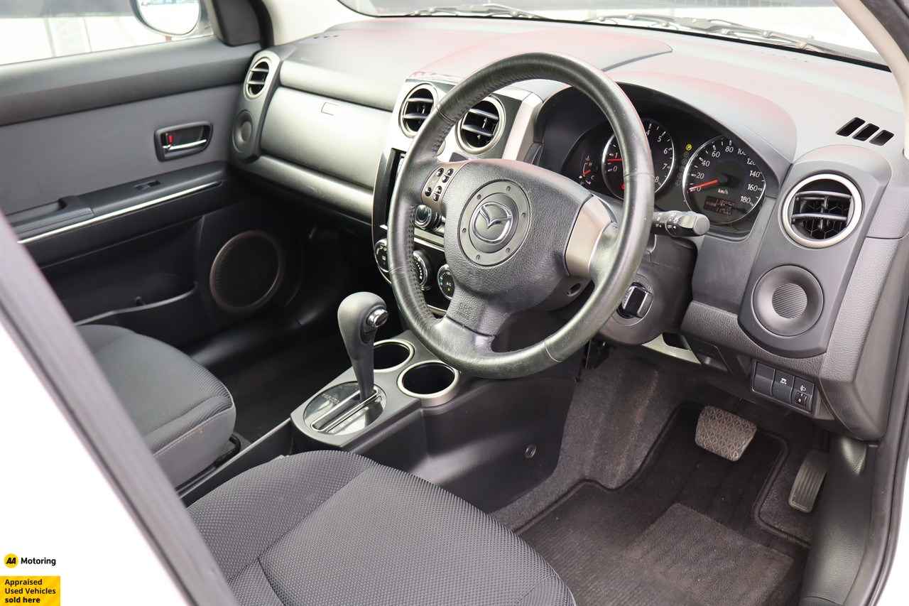 2015 Mazda Verisa