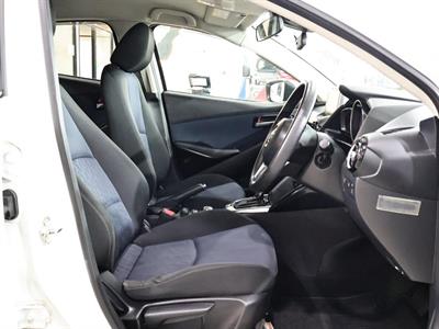 2017 Mazda Demio - Thumbnail