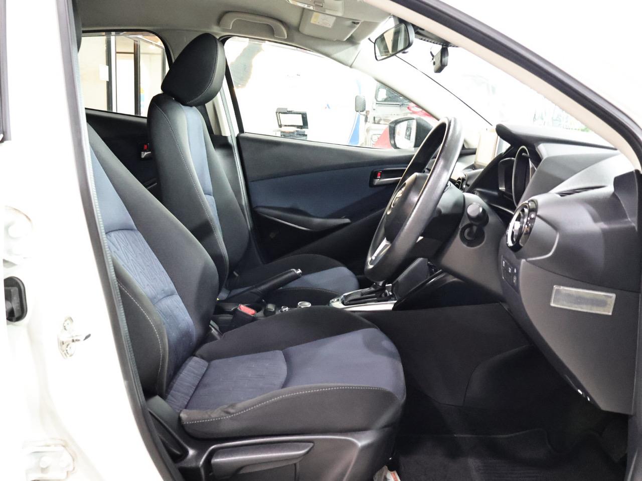 2017 Mazda Demio