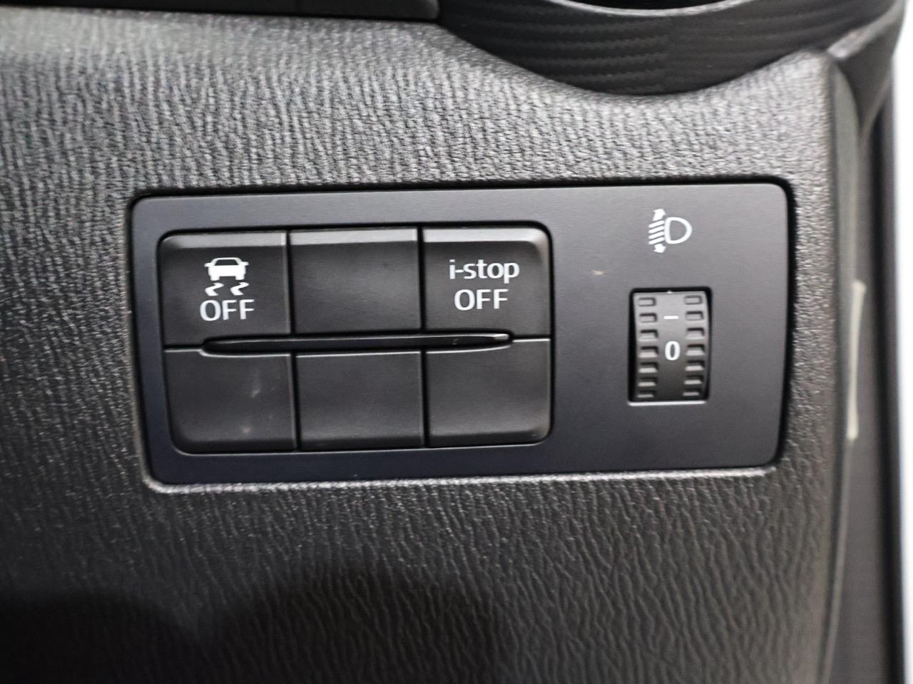 2017 Mazda Demio