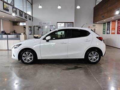 2017 Mazda Demio - Thumbnail