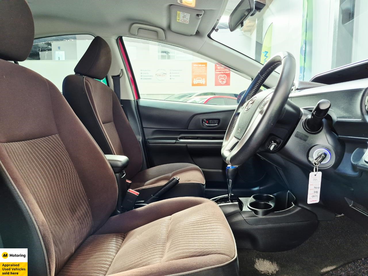2015 Toyota Aqua