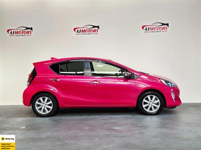 2015 Toyota Aqua - Thumbnail